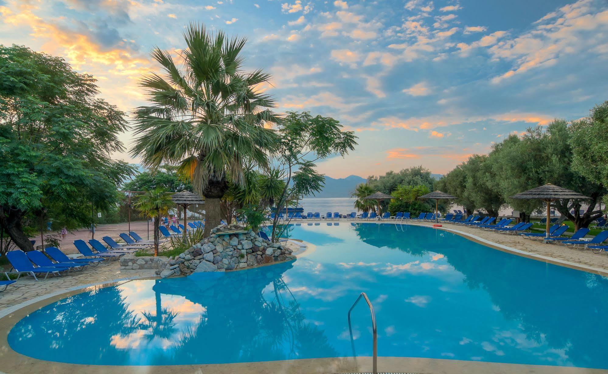 Florida Blue Bay Resort & Spa Pszathópirgosz Kültér fotó